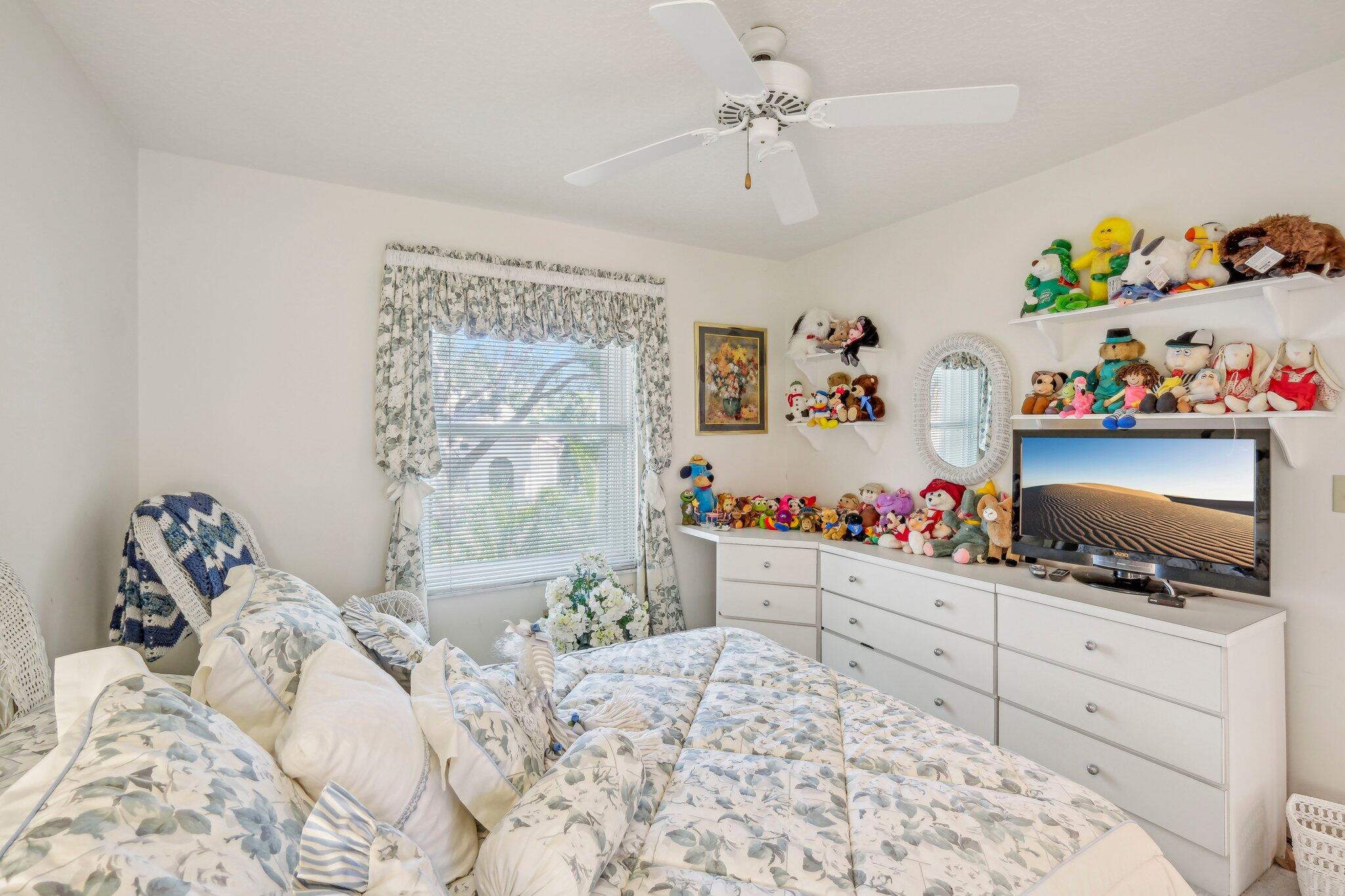 22 Grand Bay Circle