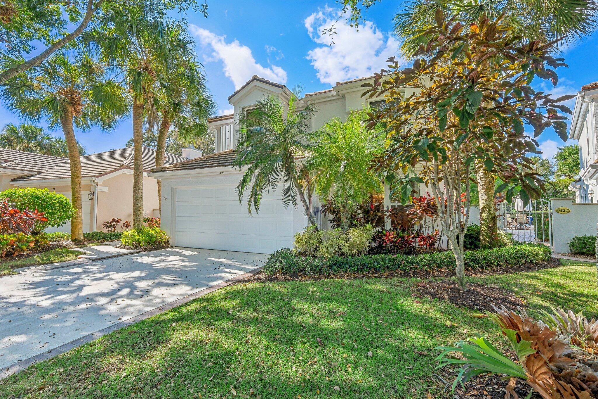 22 Grand Bay Circle
