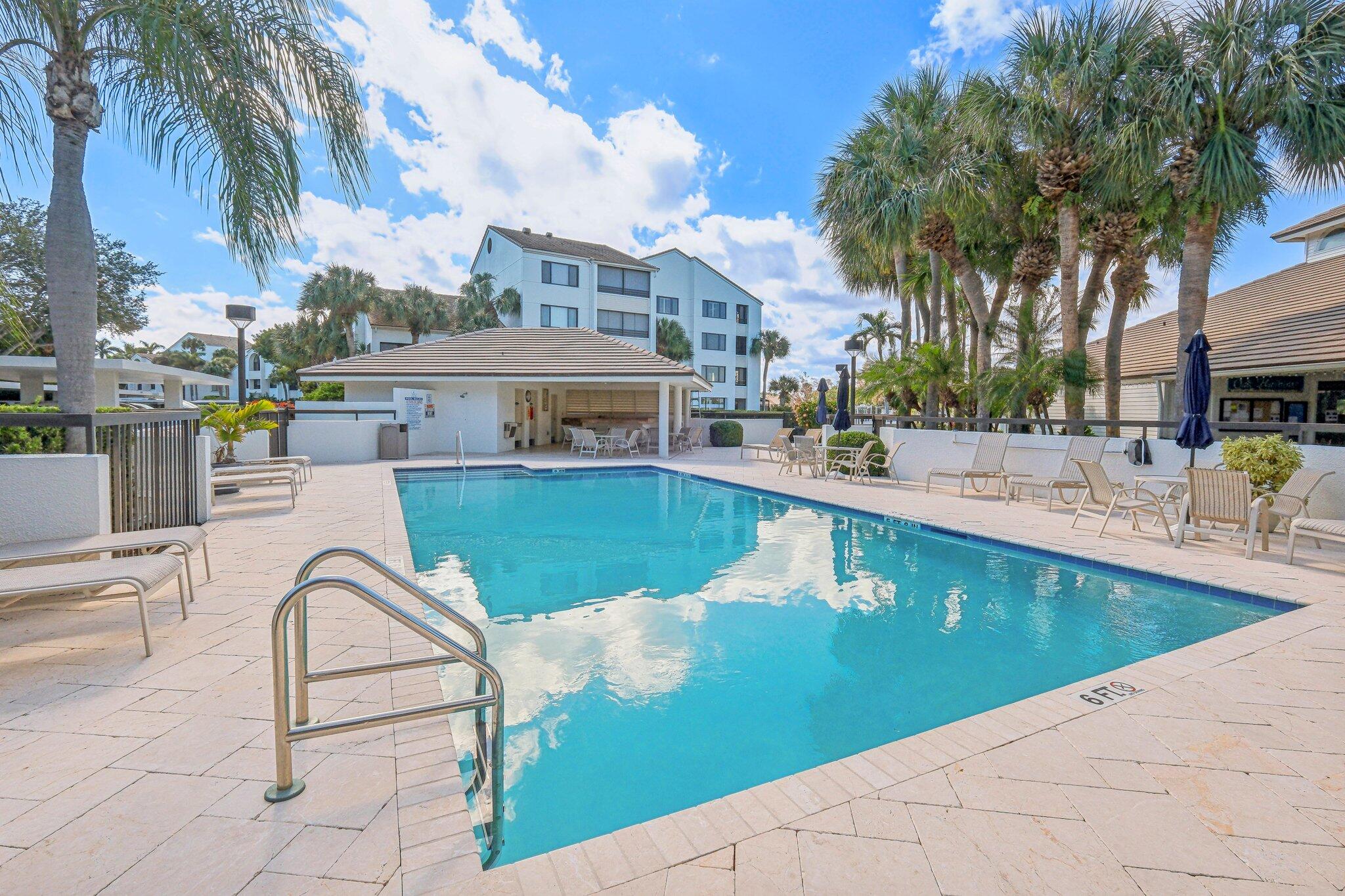 22 Grand Bay Circle