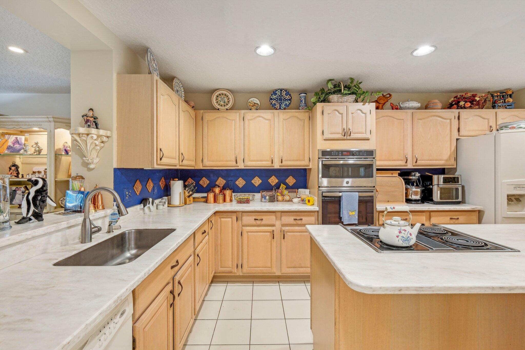 22 Grand Bay Circle