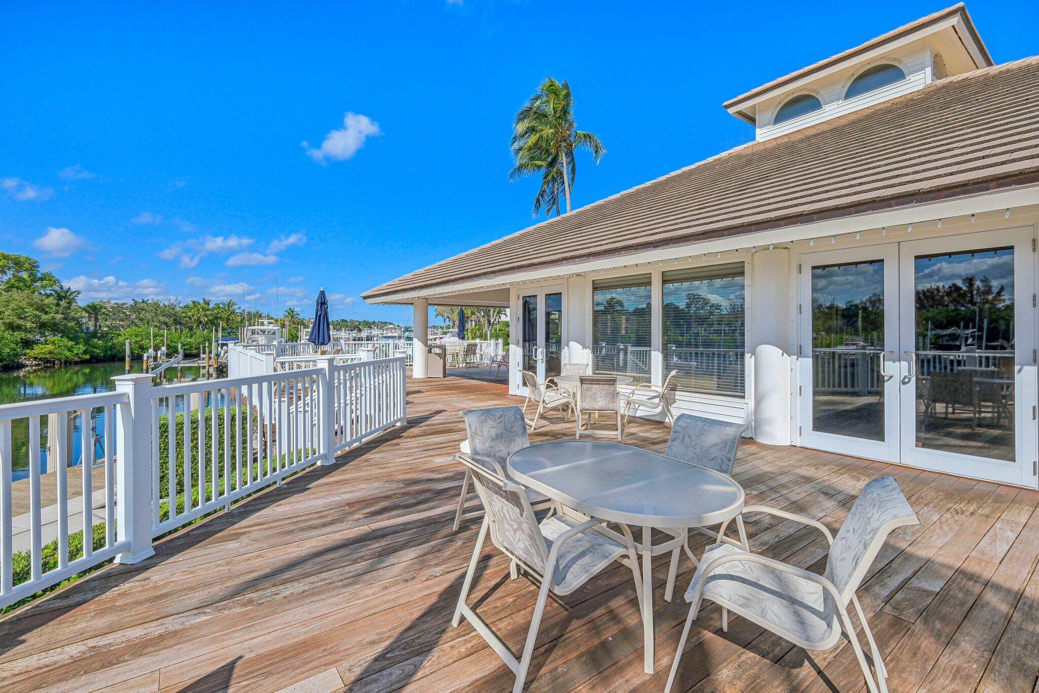 22 Grand Bay Circle