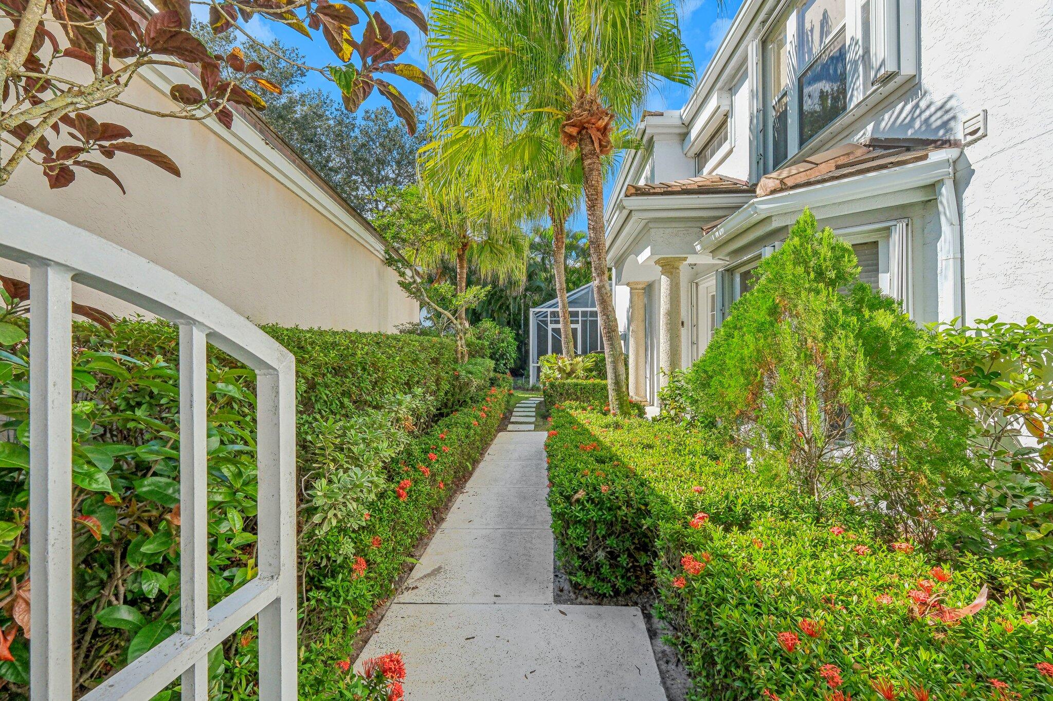22 Grand Bay Circle