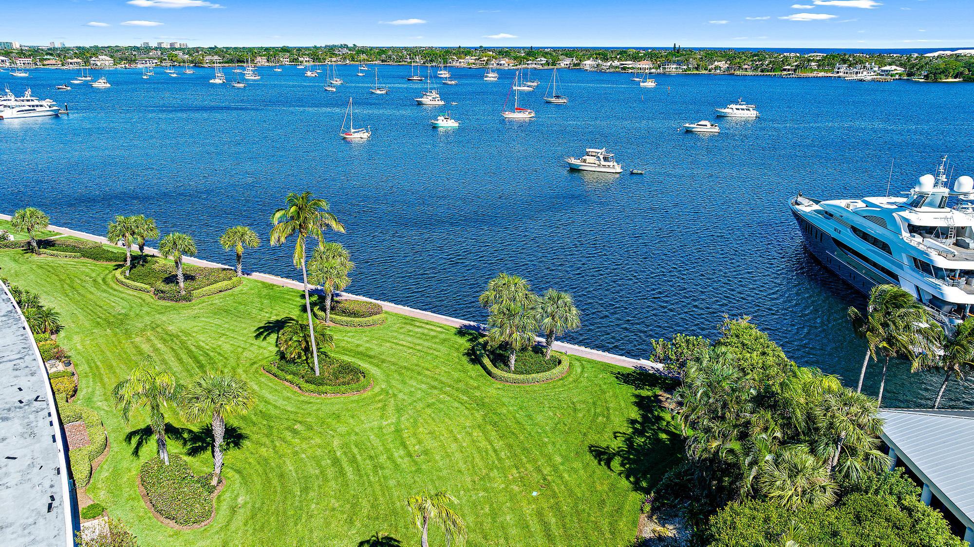 120 Lakeshore 4370 Drive 437