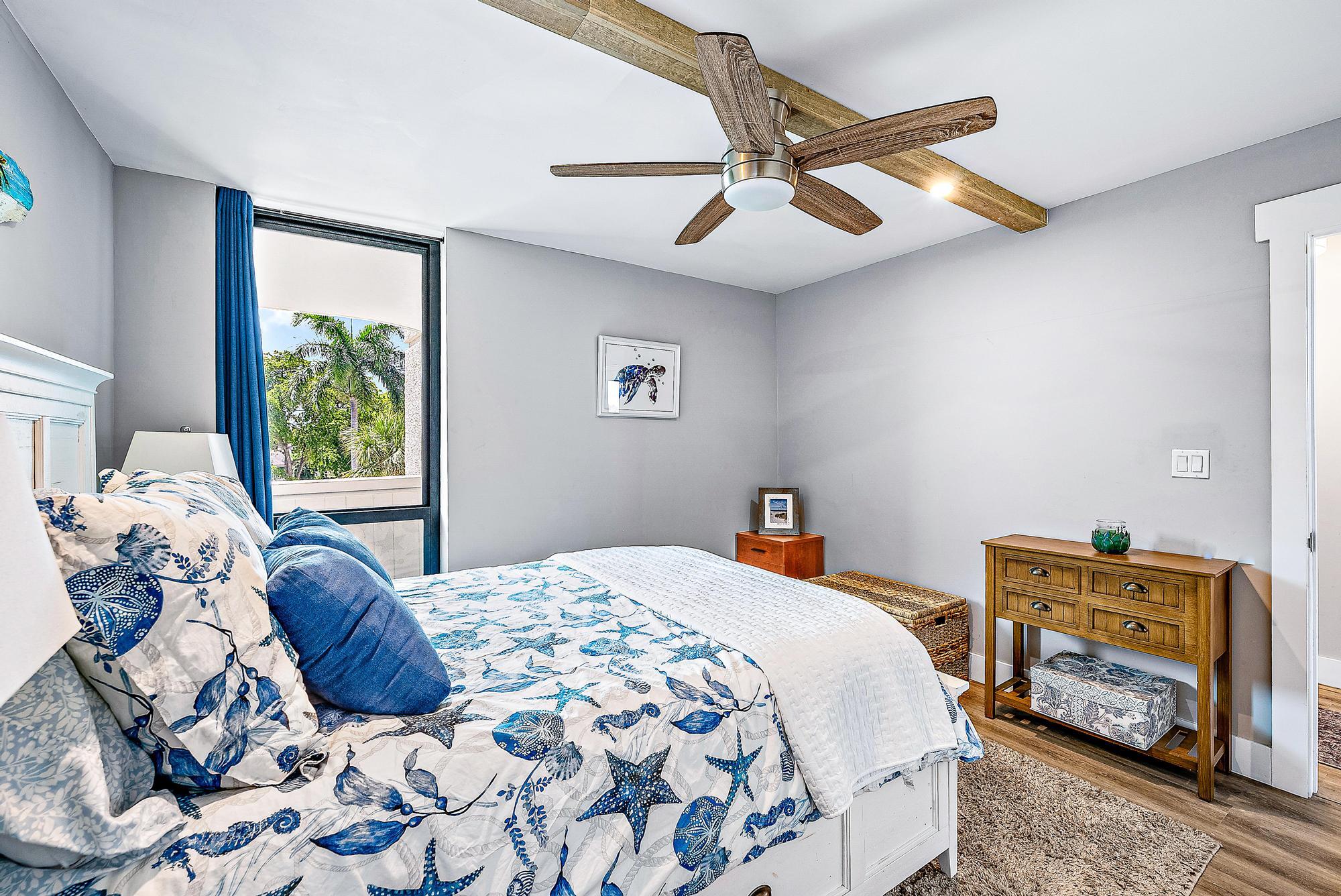 120 Lakeshore 4370 Drive 437