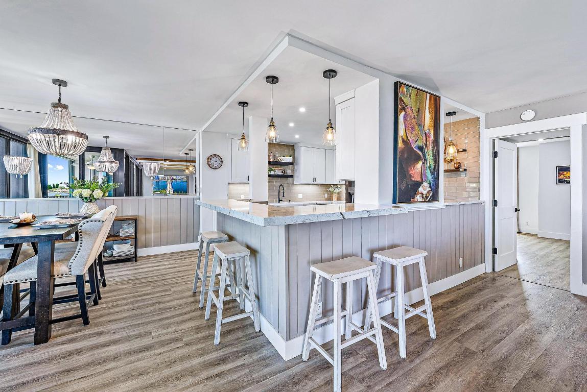 120 Lakeshore 4370 Drive 437