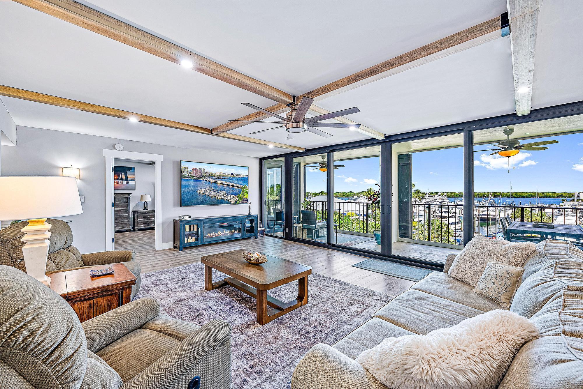 120 Lakeshore 4370 Drive 437