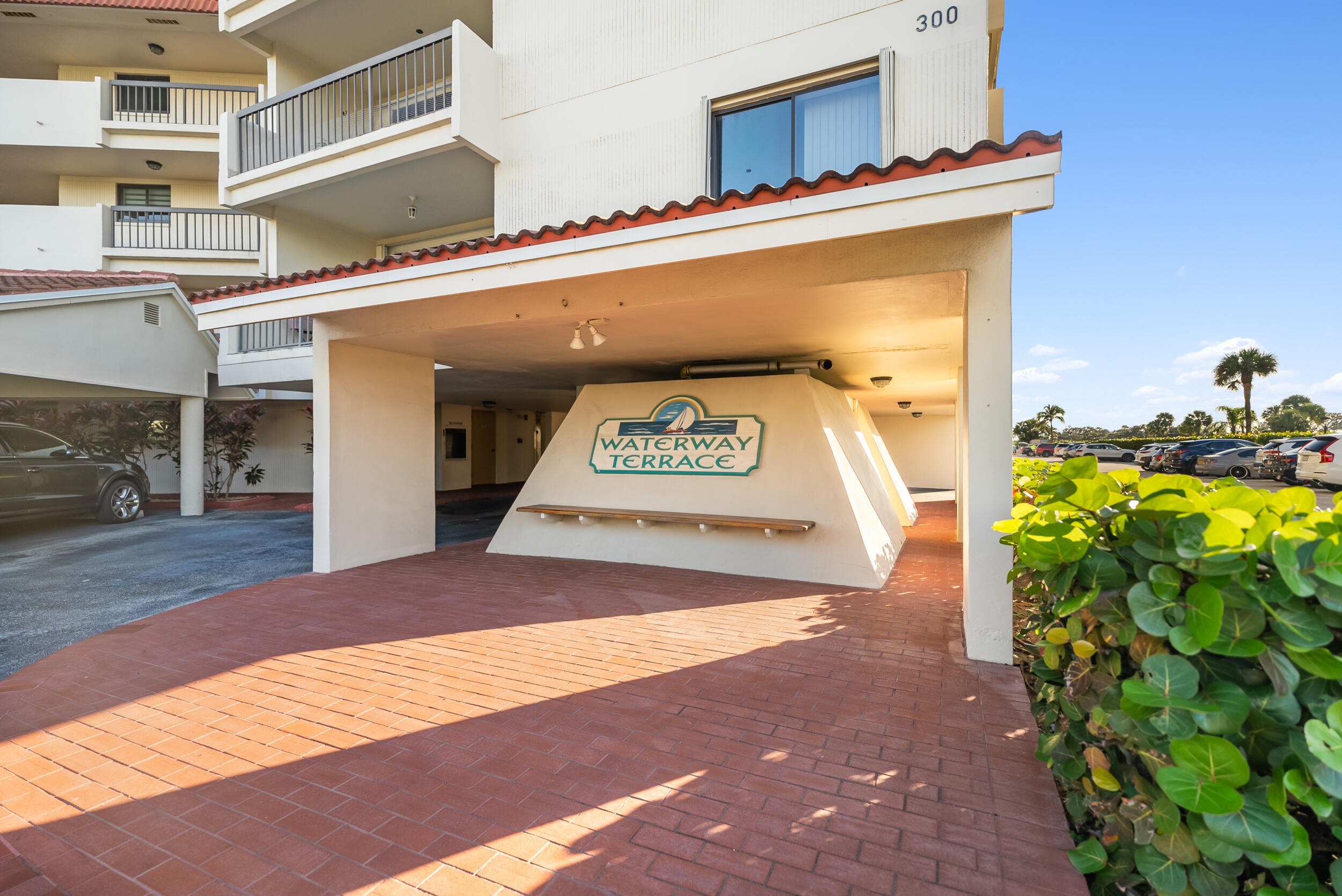 300 Golfview Road 503
