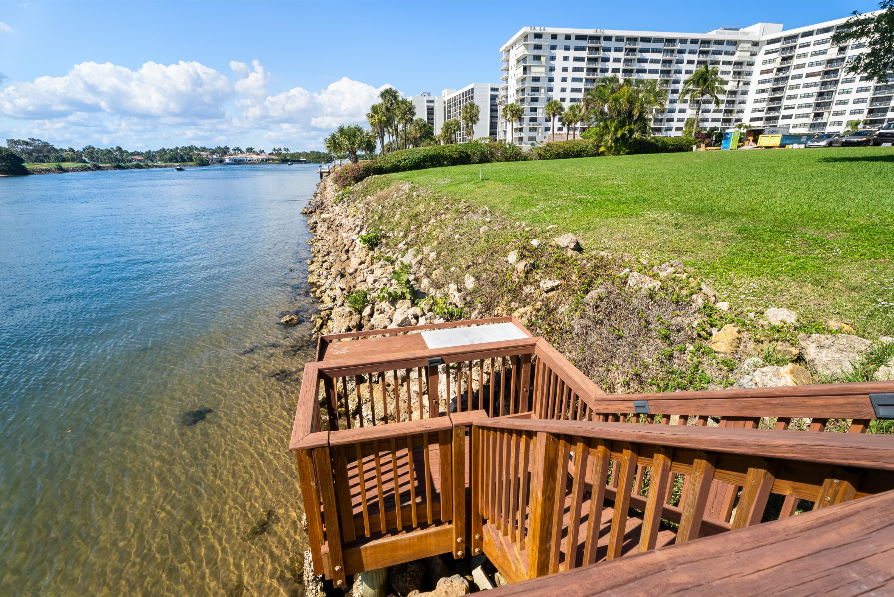 300 Golfview Road 503