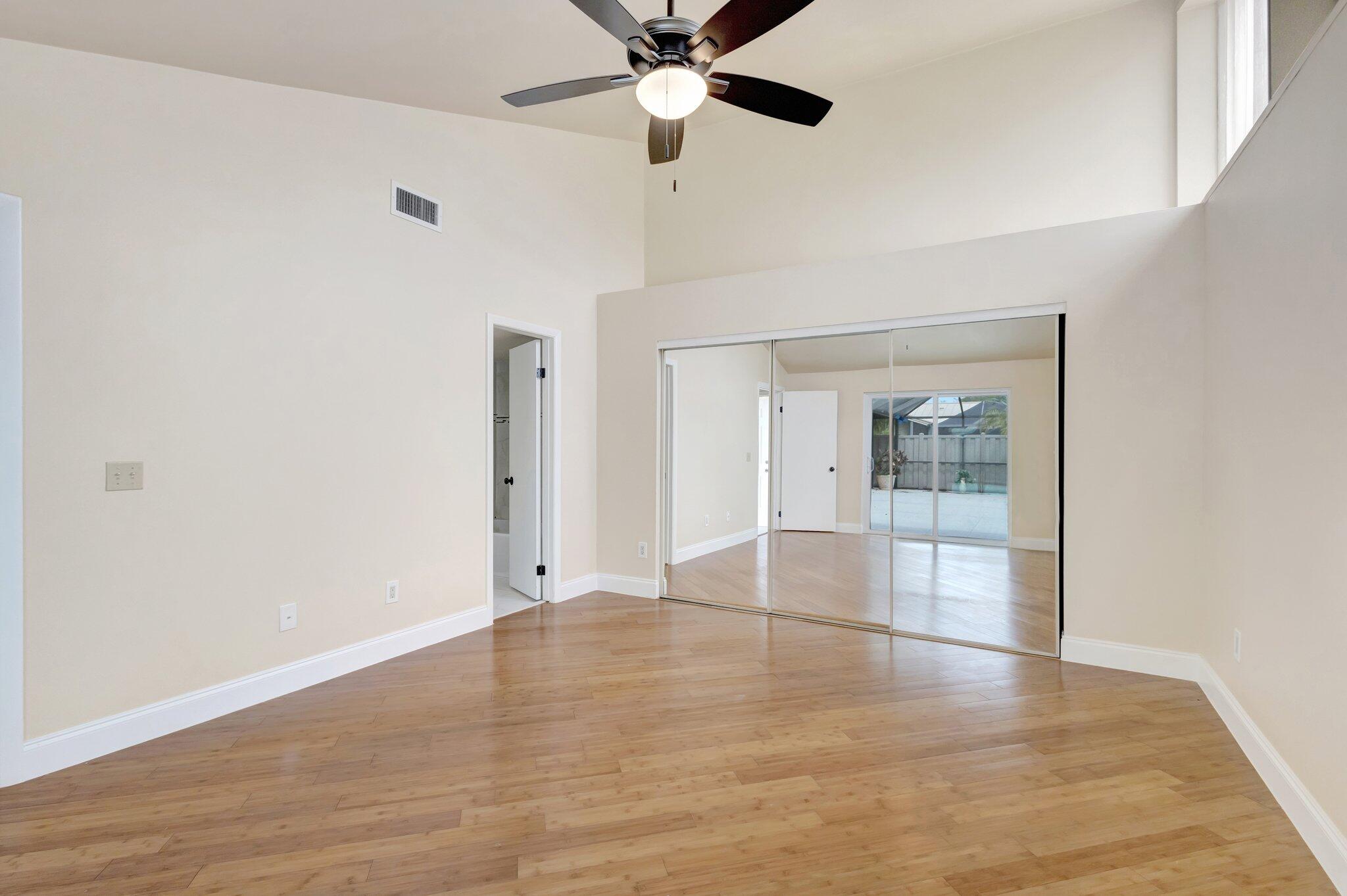 5763 Golden Eagle Circle