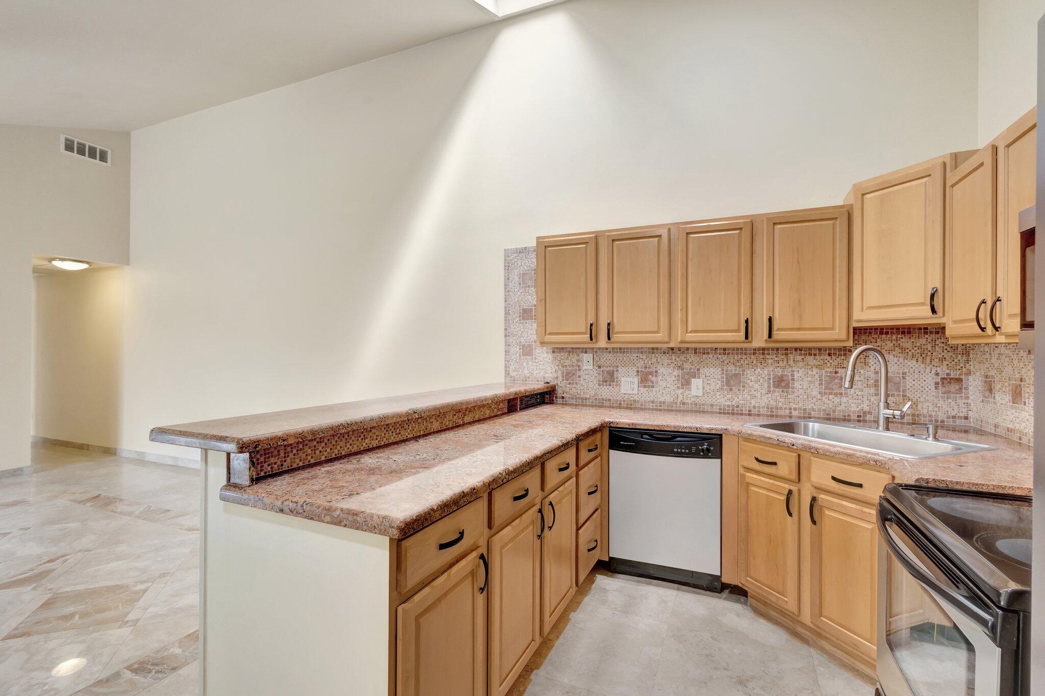 5763 Golden Eagle Circle