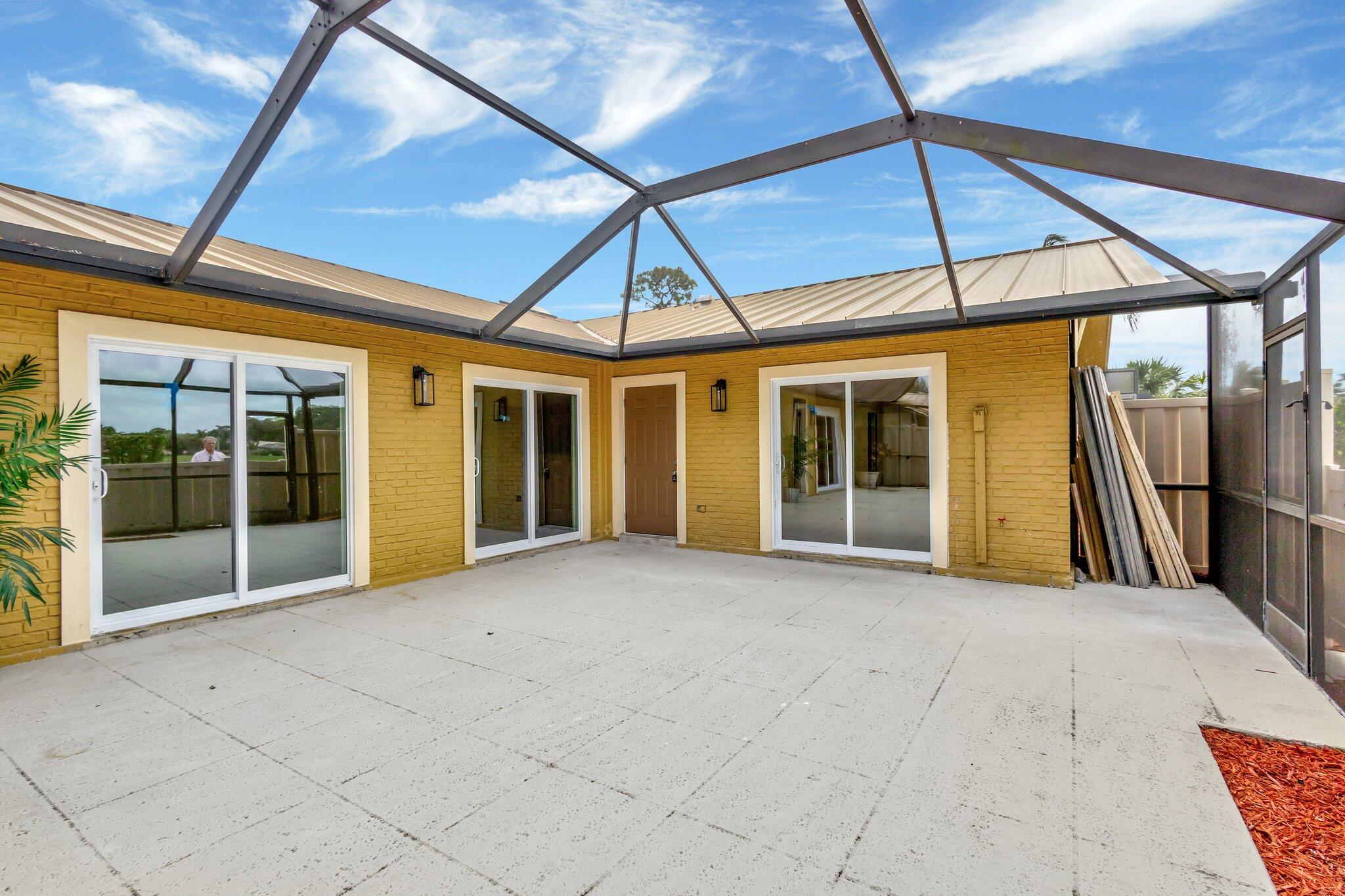 5763 Golden Eagle Circle