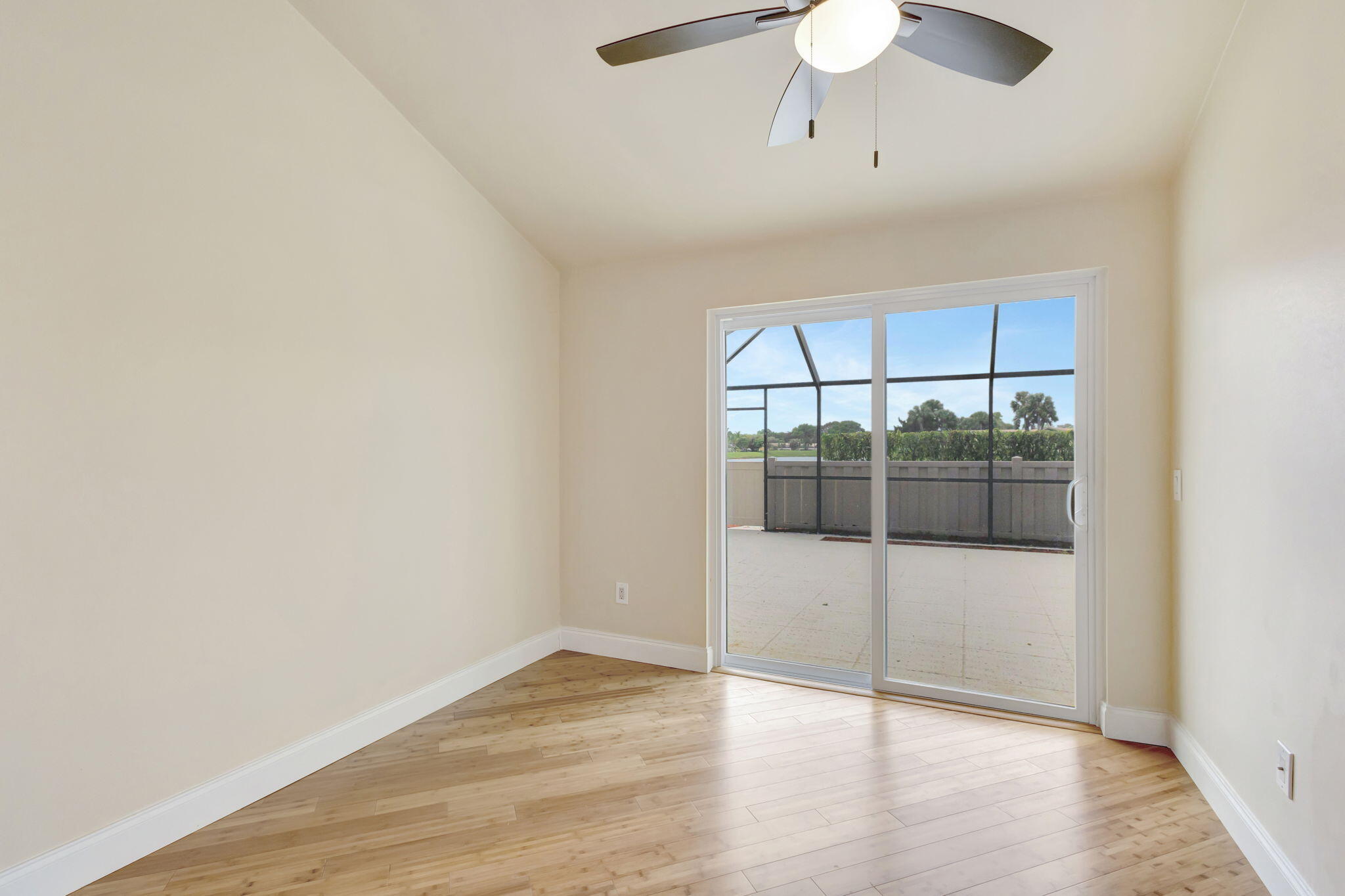 5763 Golden Eagle Circle
