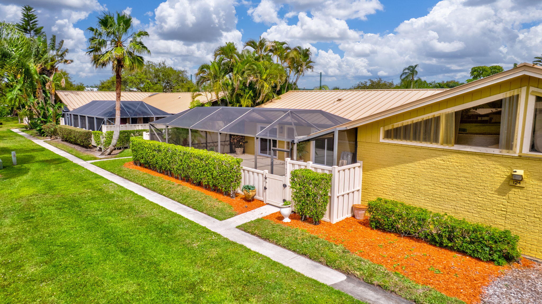 5763 Golden Eagle Circle