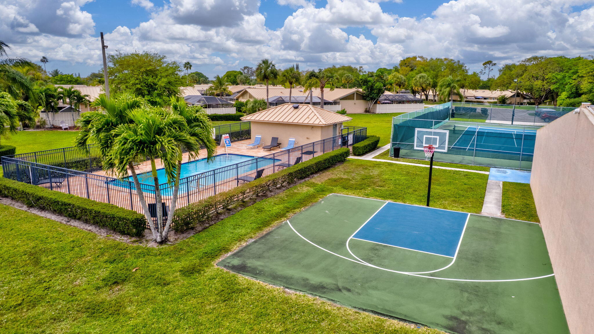 5763 Golden Eagle Circle