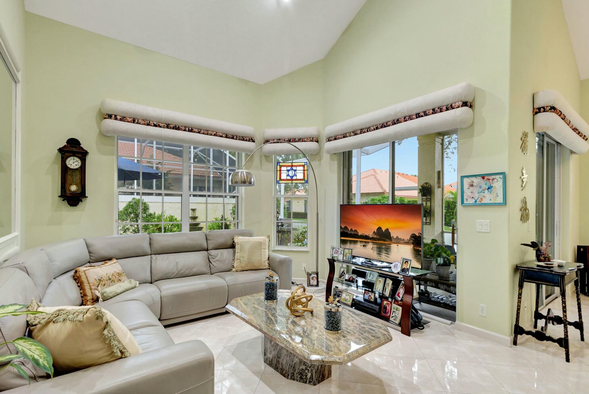122 Spyglass Way
