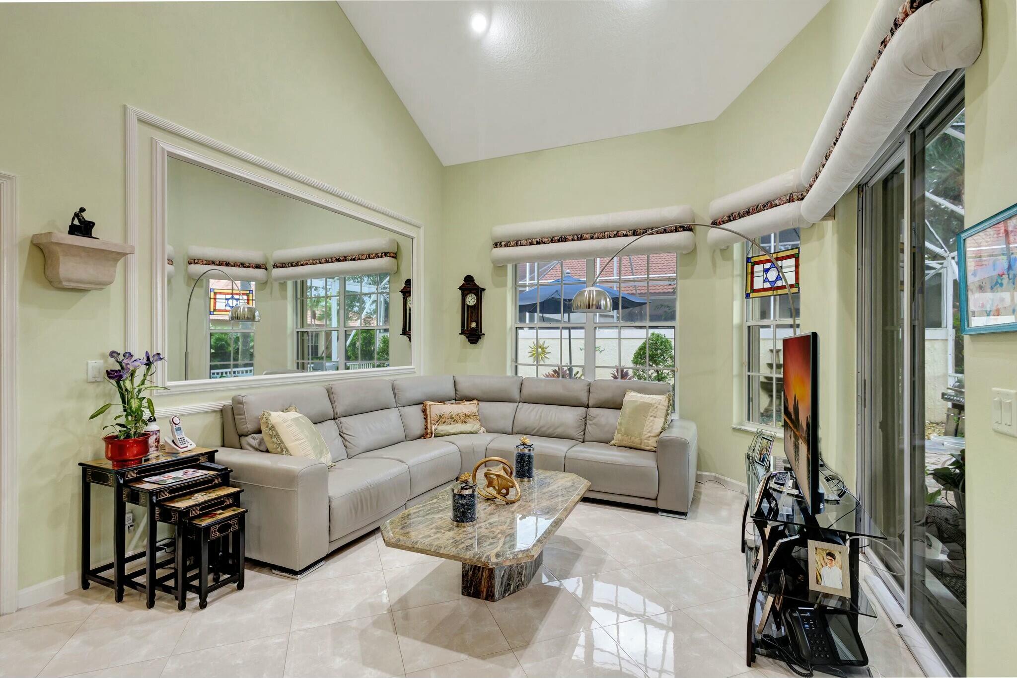 122 Spyglass Way