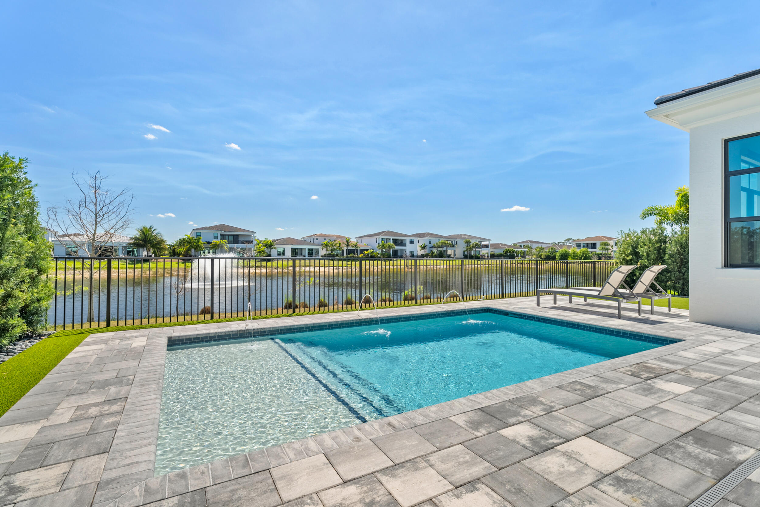 5818 Warhol Terrace