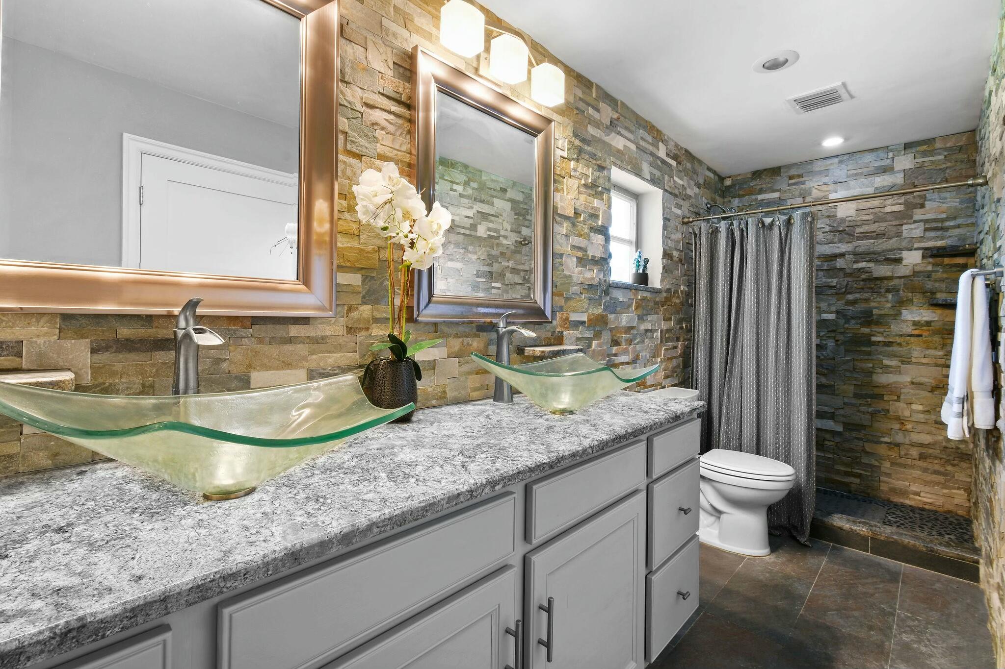 801 N Anchorage Drive