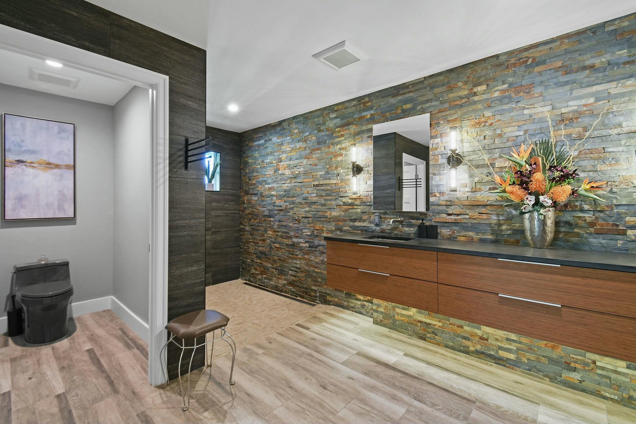 801 N Anchorage Drive