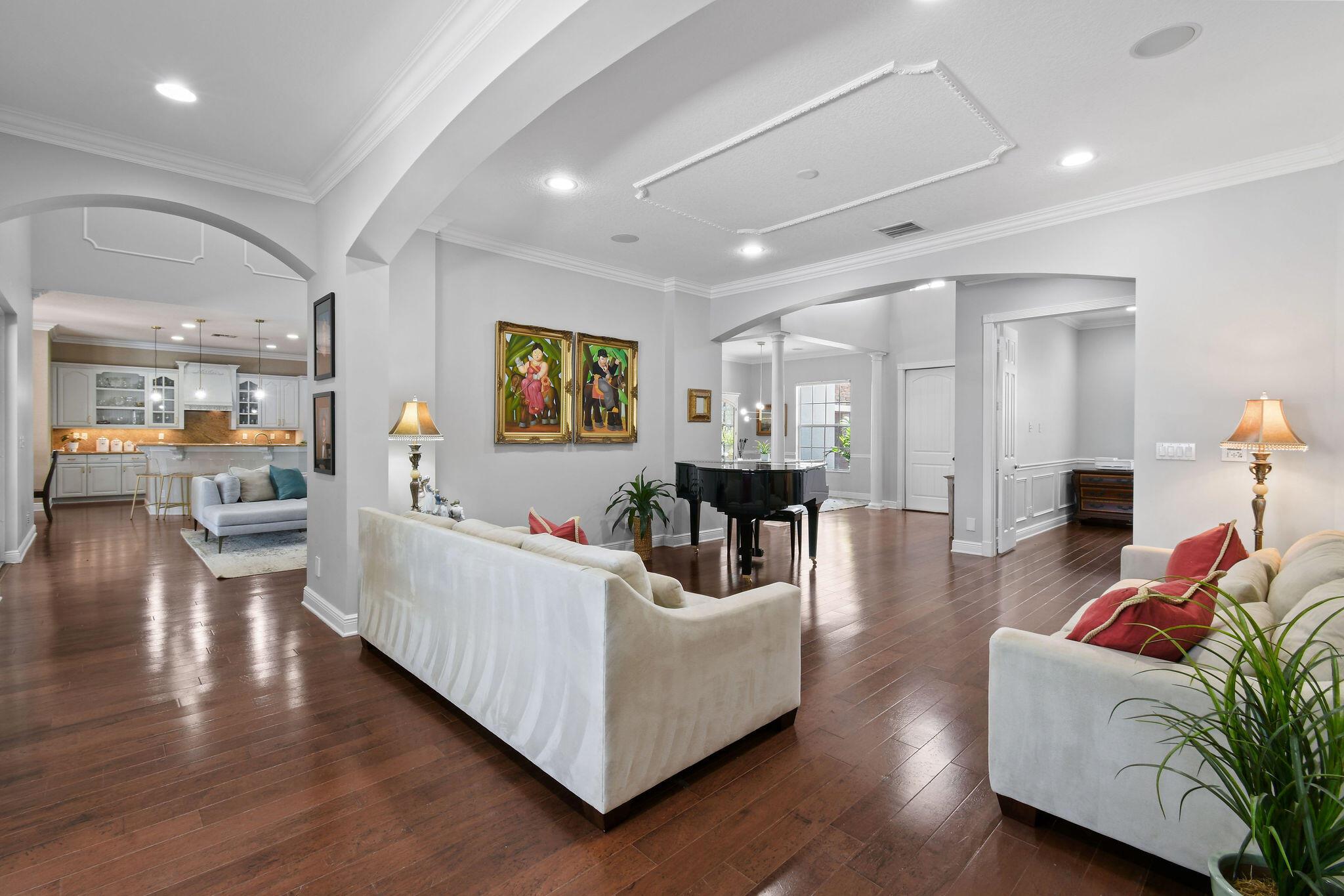 869 SW Habitat Lane