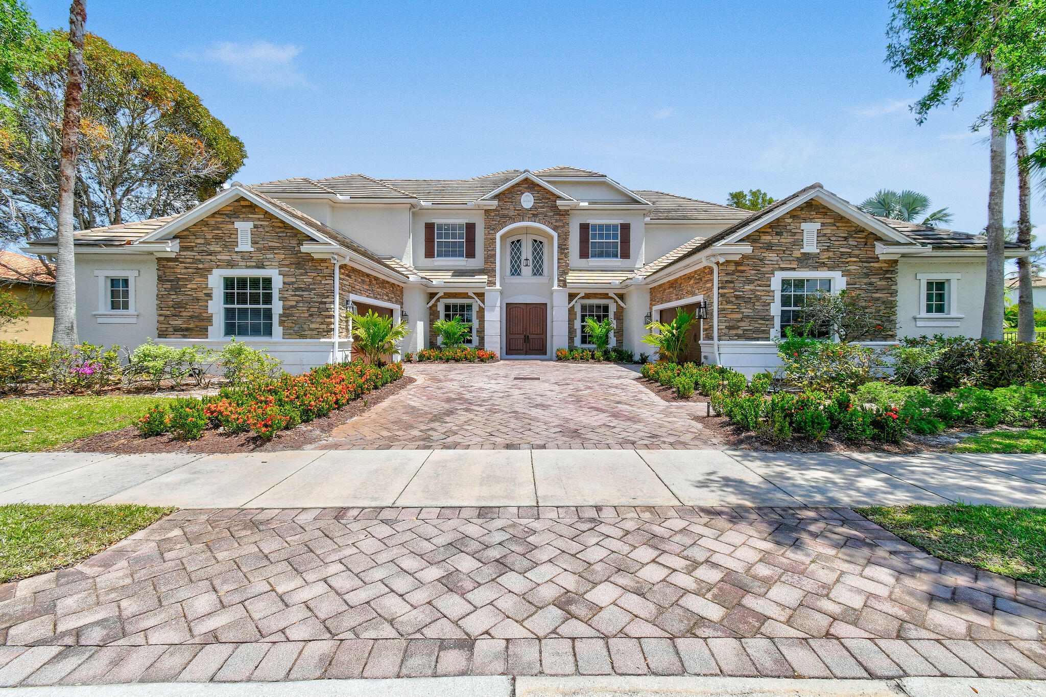 869 SW Habitat Lane