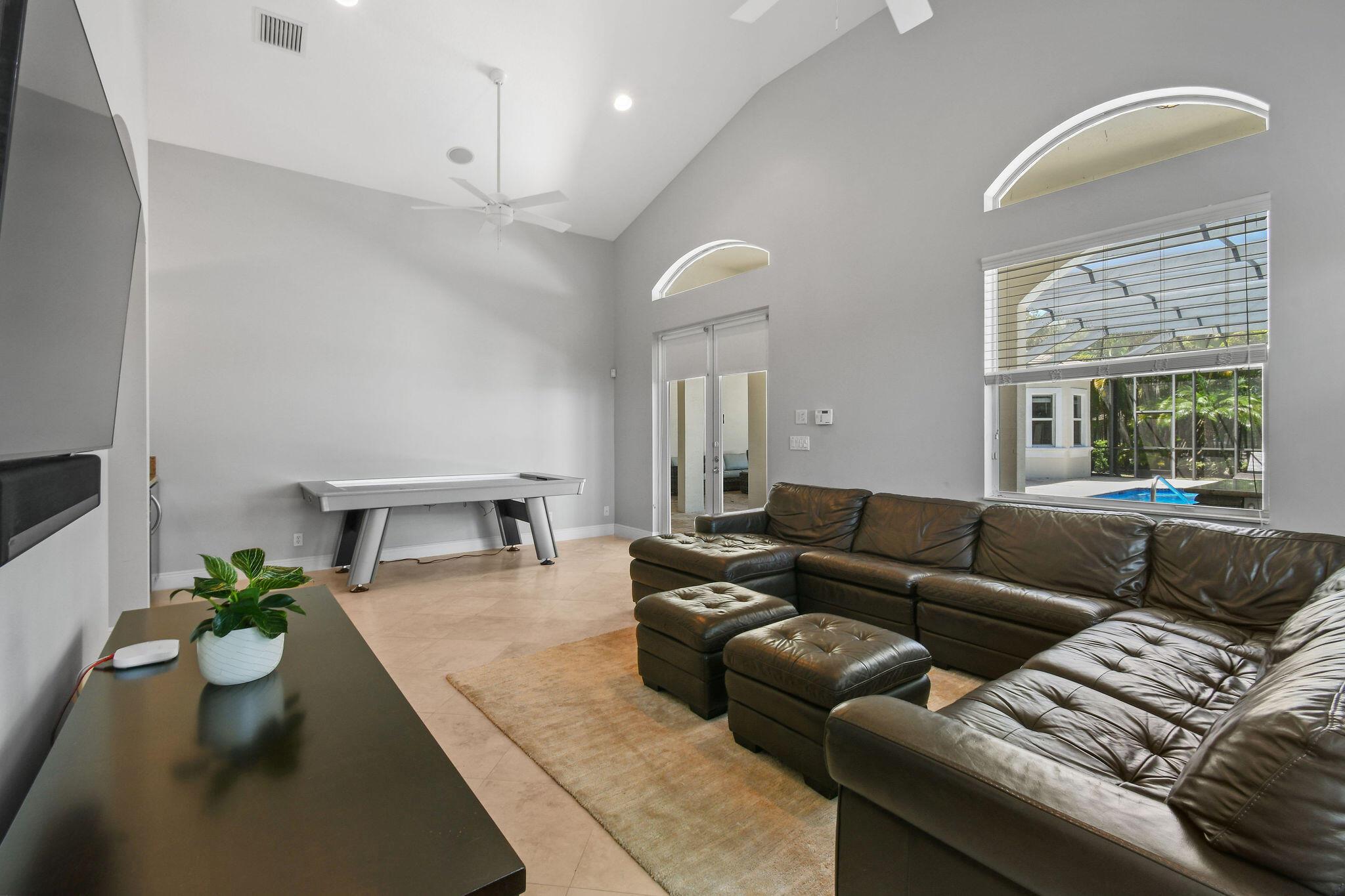 869 SW Habitat Lane