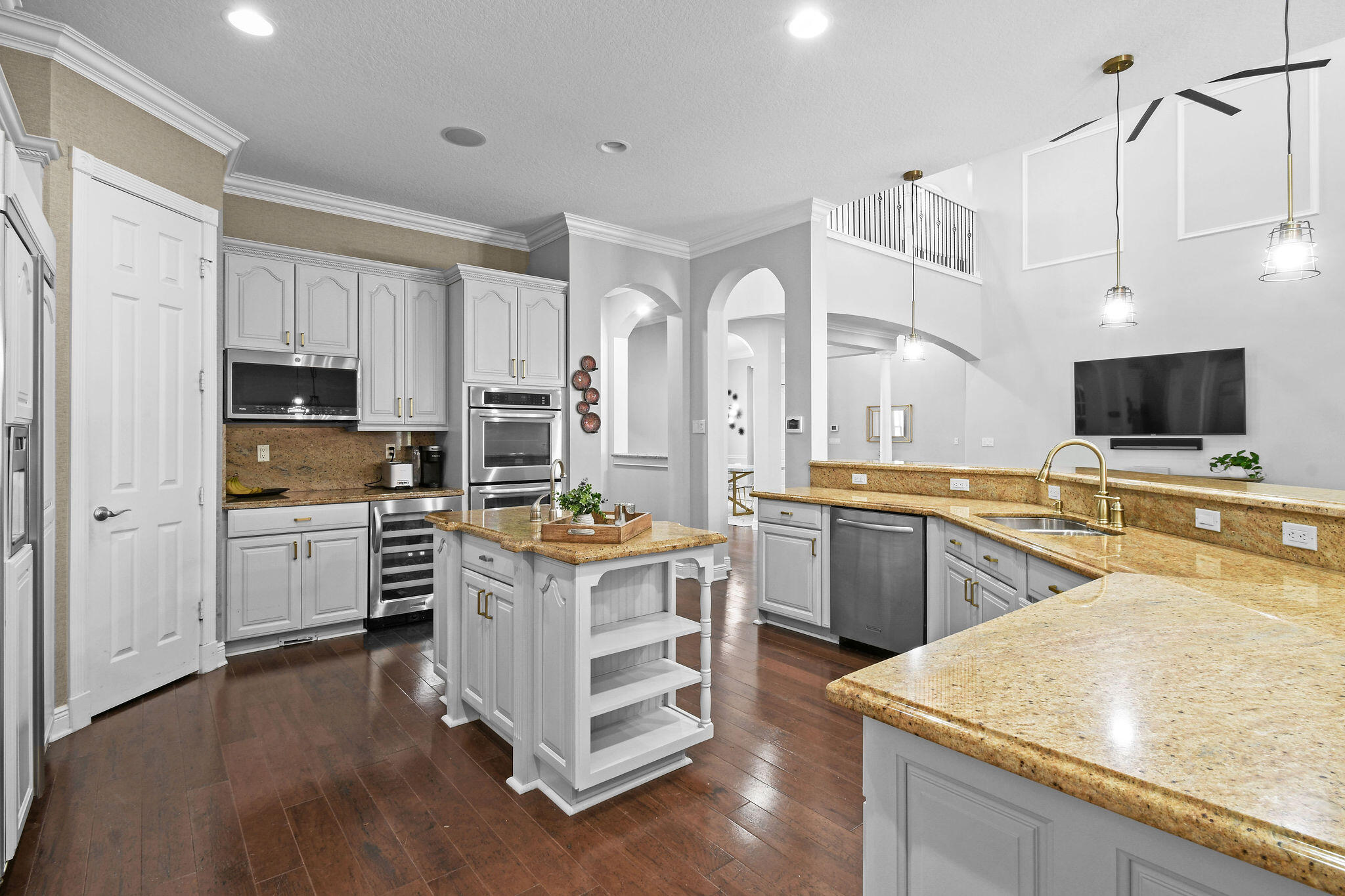869 SW Habitat Lane