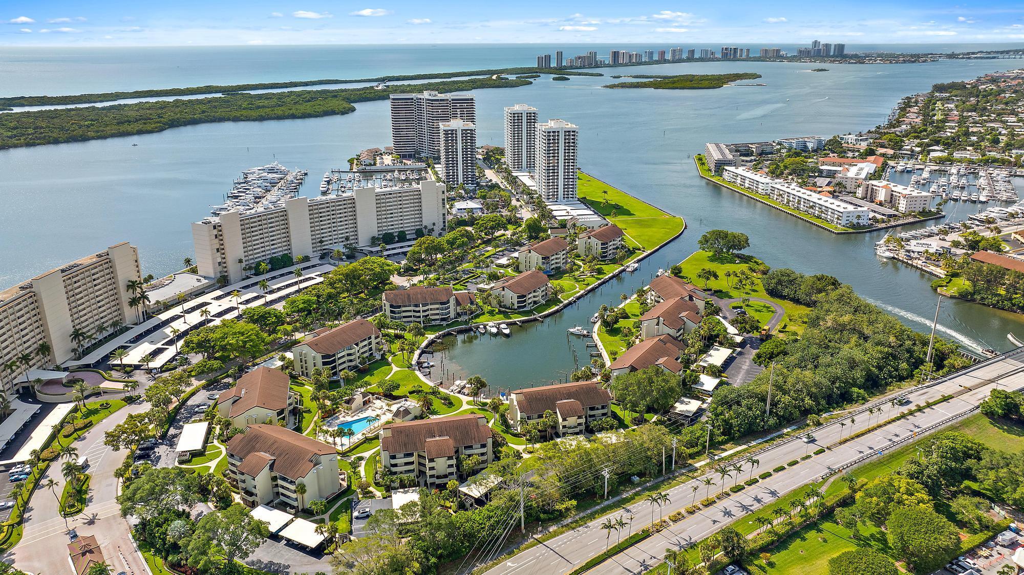 1124 Marine Way W D2r + Boat Slip 19