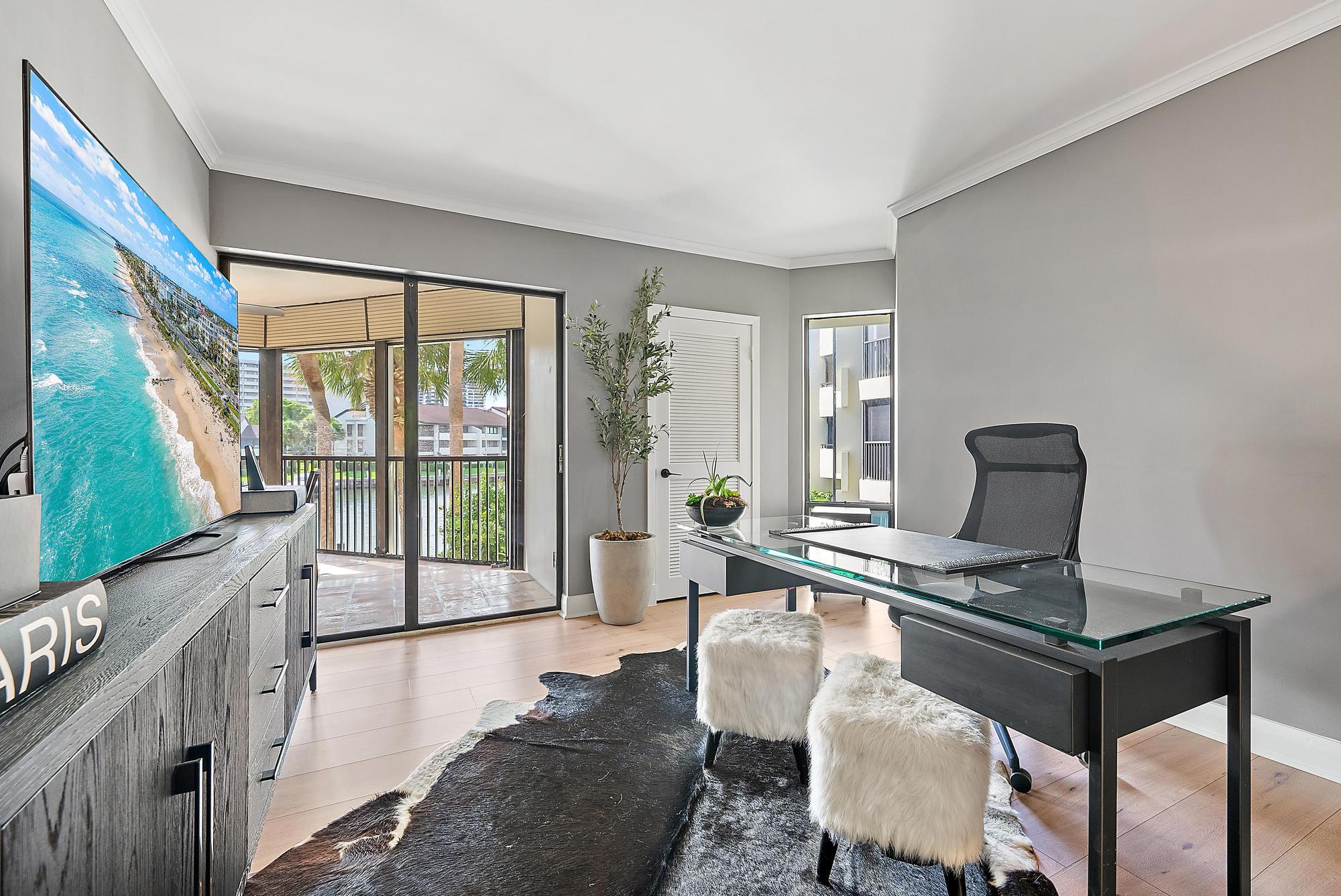 1124 Marine Way W D2r + Boat Slip 19