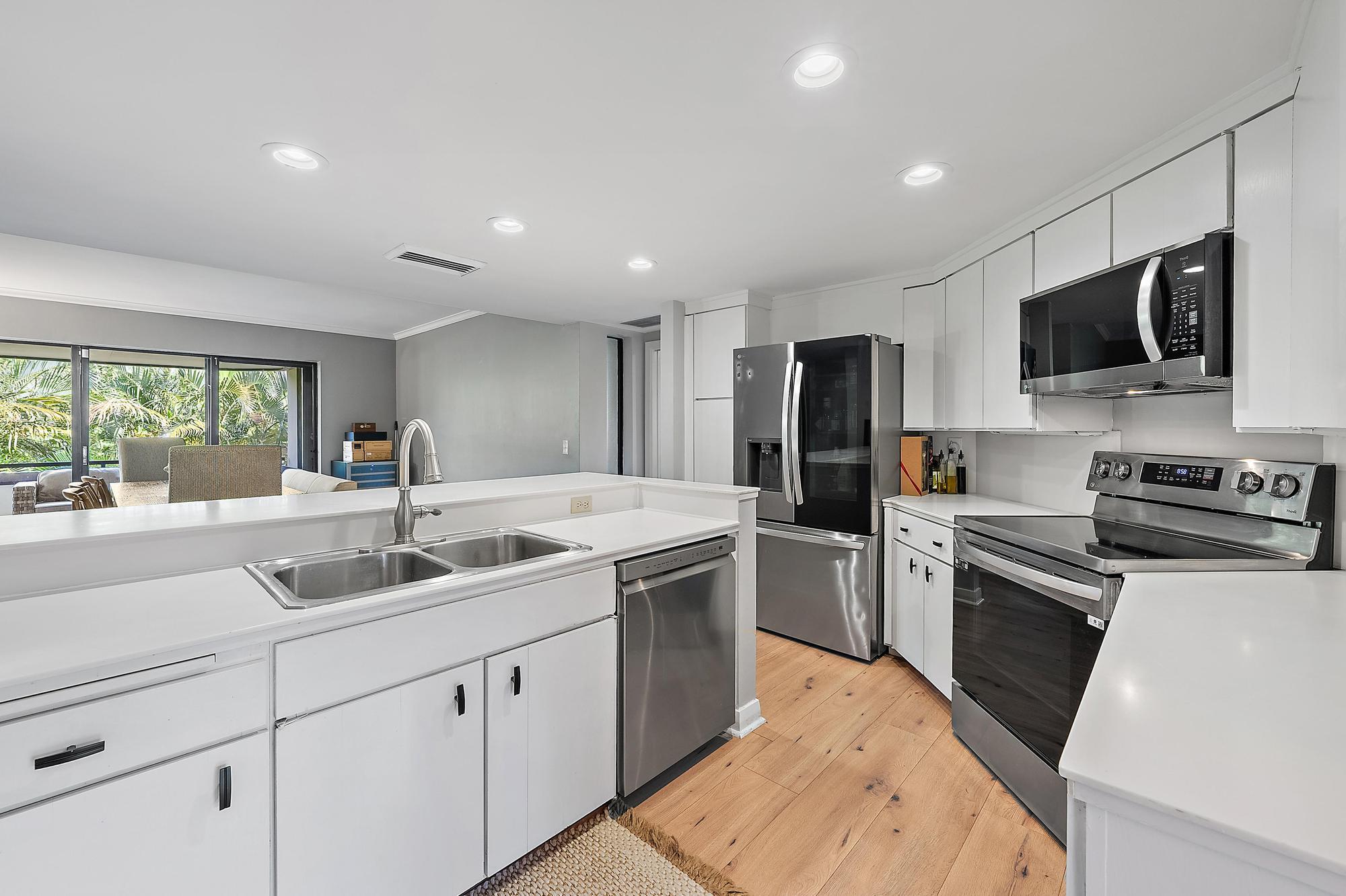 1124 Marine Way W D2r + Boat Slip 19