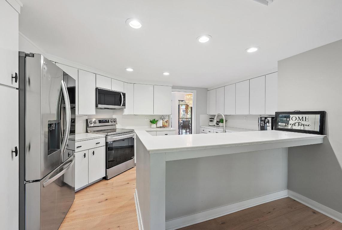 1124 Marine Way W D2r + Boat Slip 19