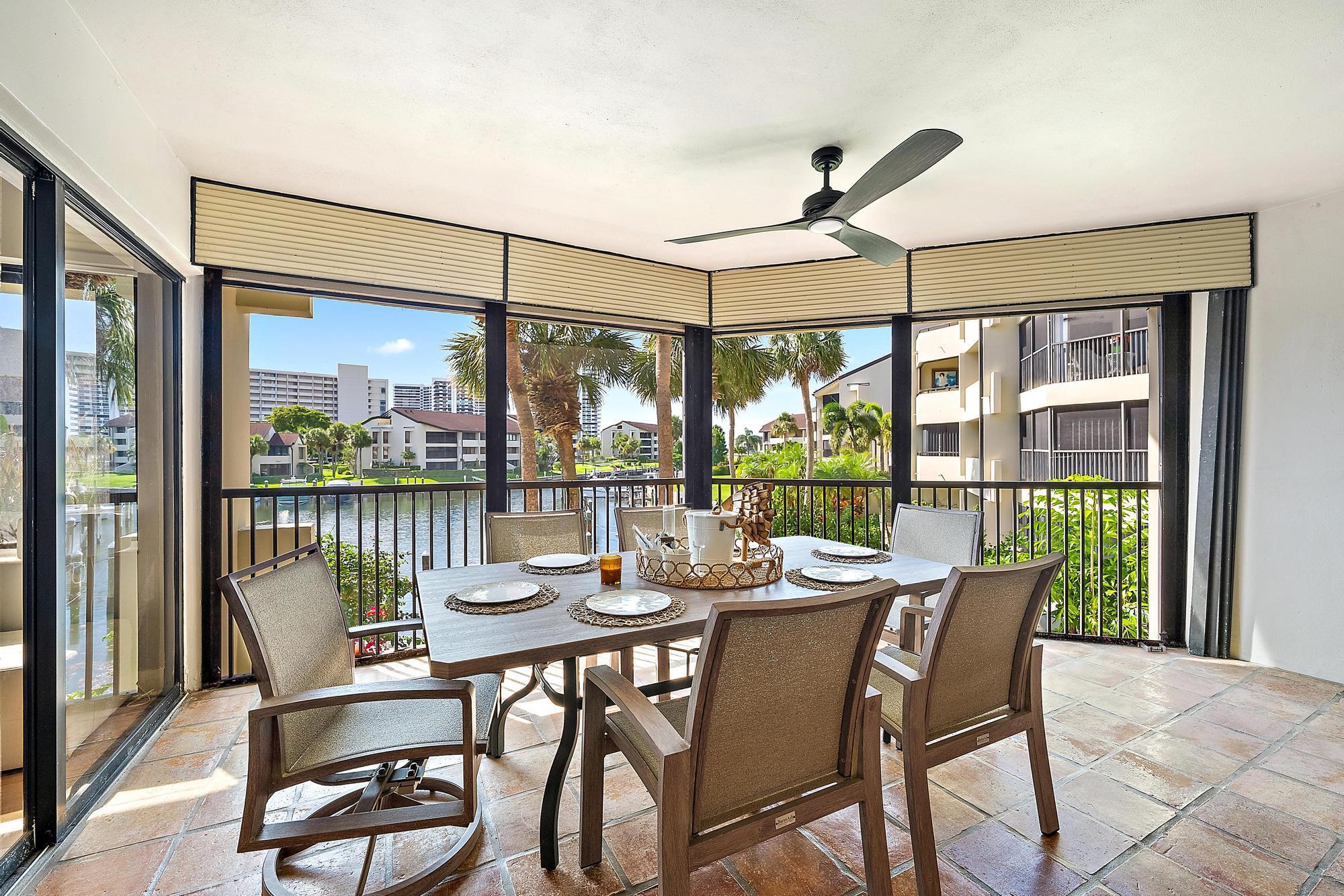 1124 Marine Way W D2r + Boat Slip 19