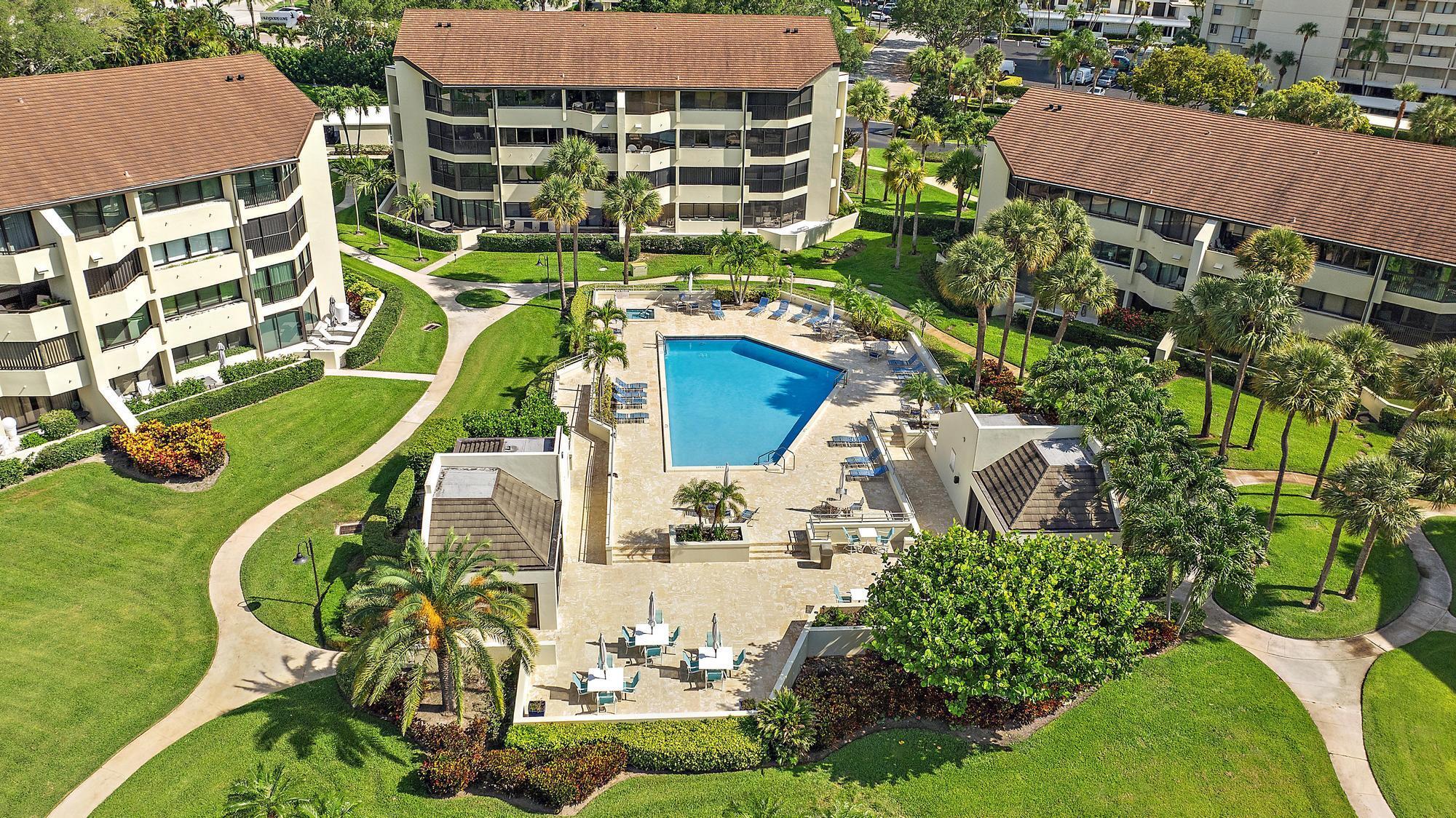 1124 Marine Way W D2r + Boat Slip 19