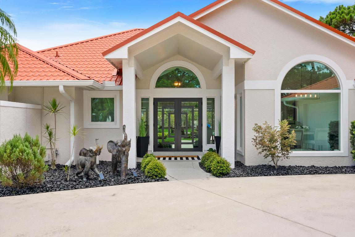 4902 SW Bimini Circle N