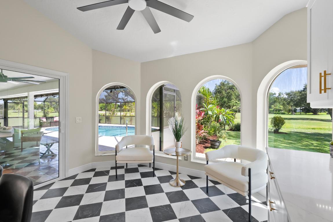 4902 SW Bimini Circle N