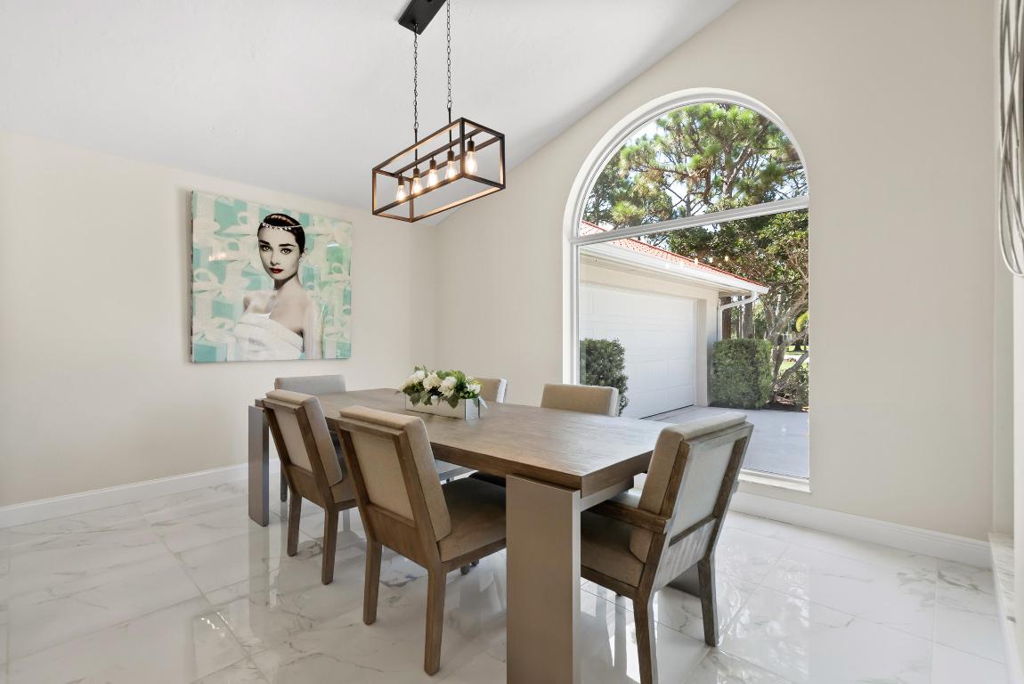 4902 SW Bimini Circle N