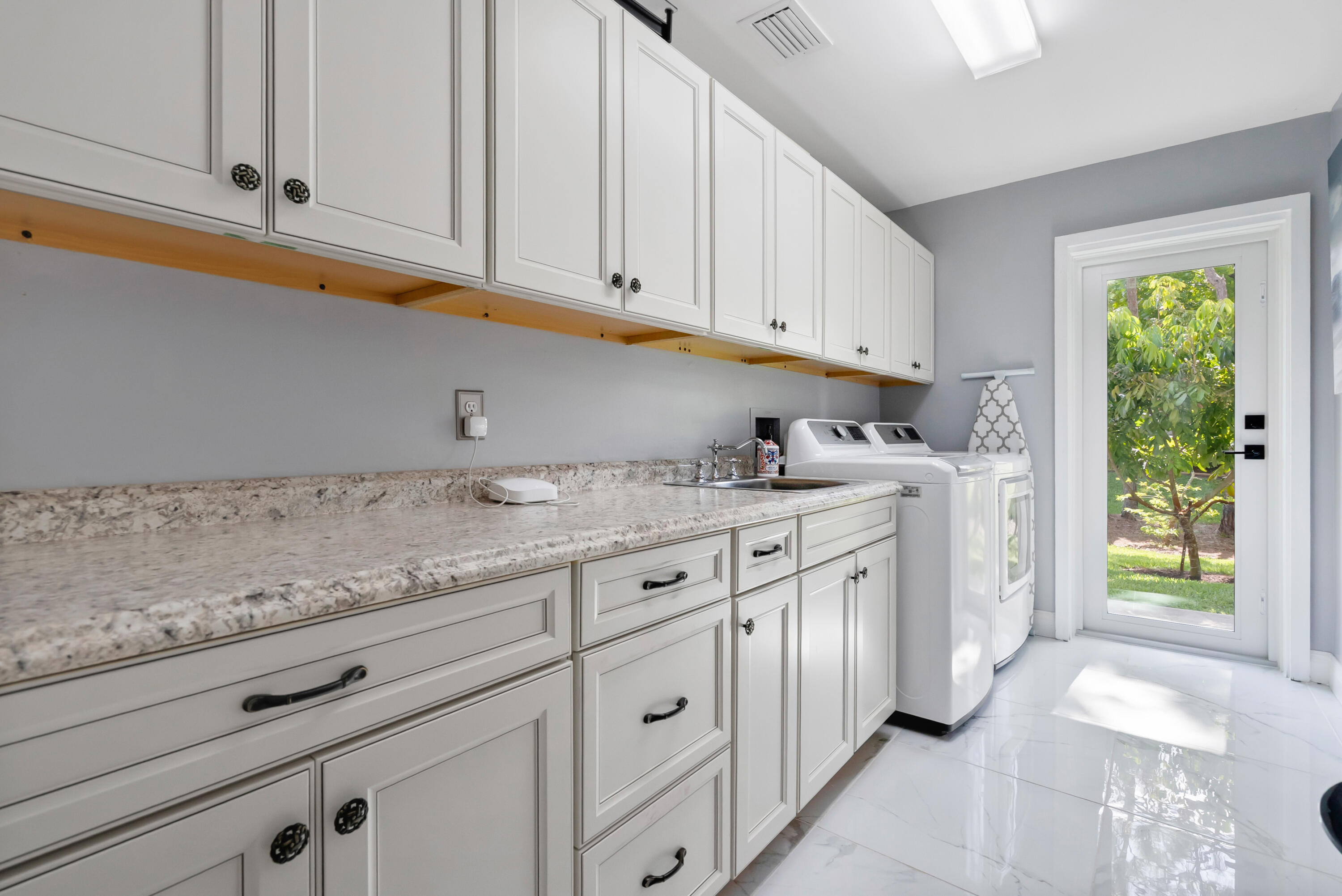 4902 SW Bimini Circle N