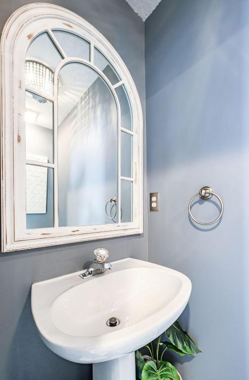 18157 SE Fairview Circle