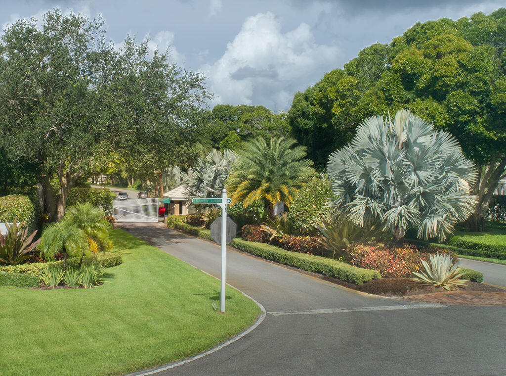 18157 SE Fairview Circle