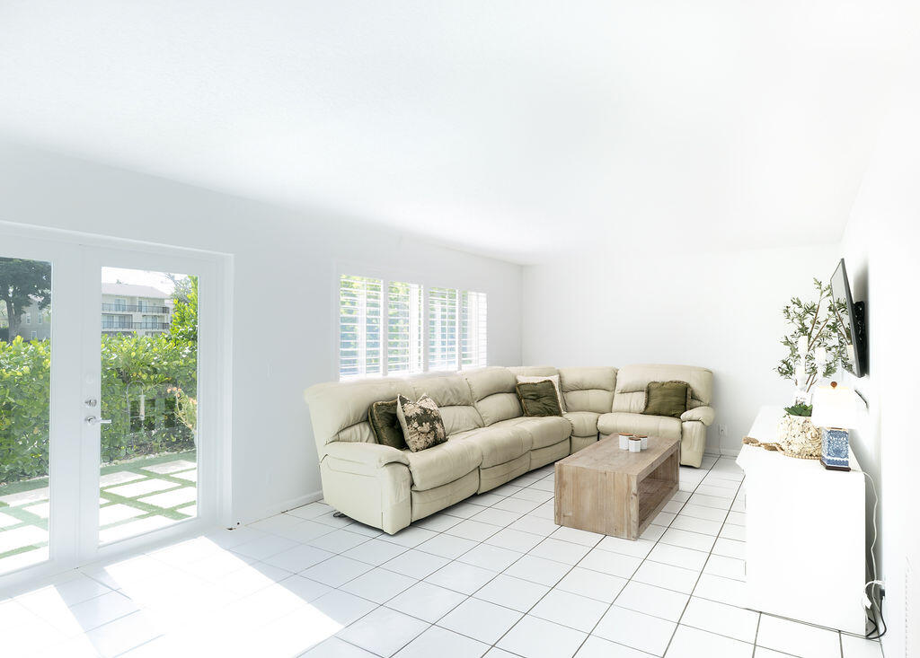 18157 SE Fairview Circle