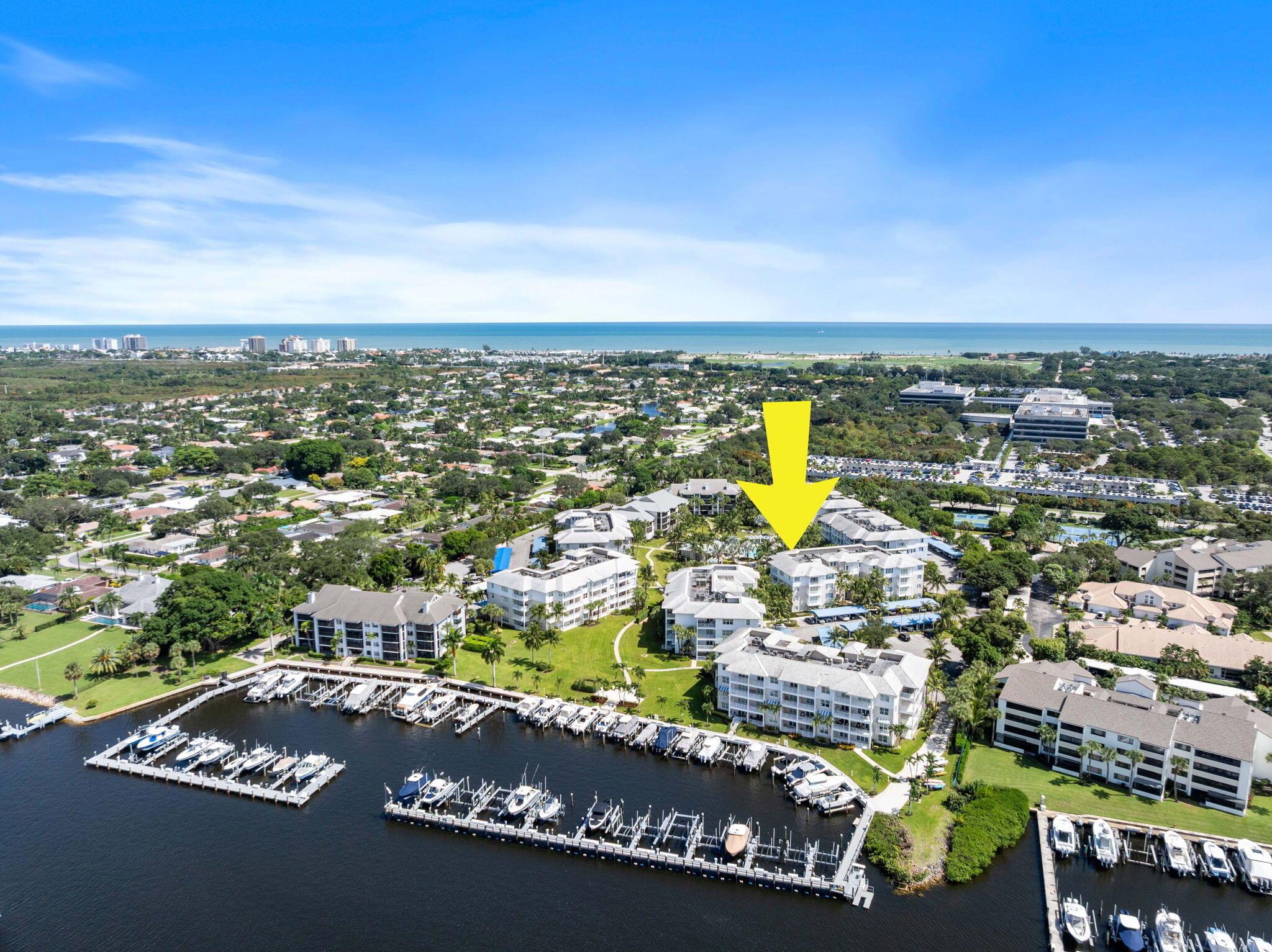 832 Bay Colony Drive S