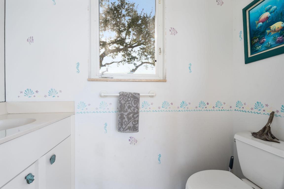 18499 SE Palm Island Lane