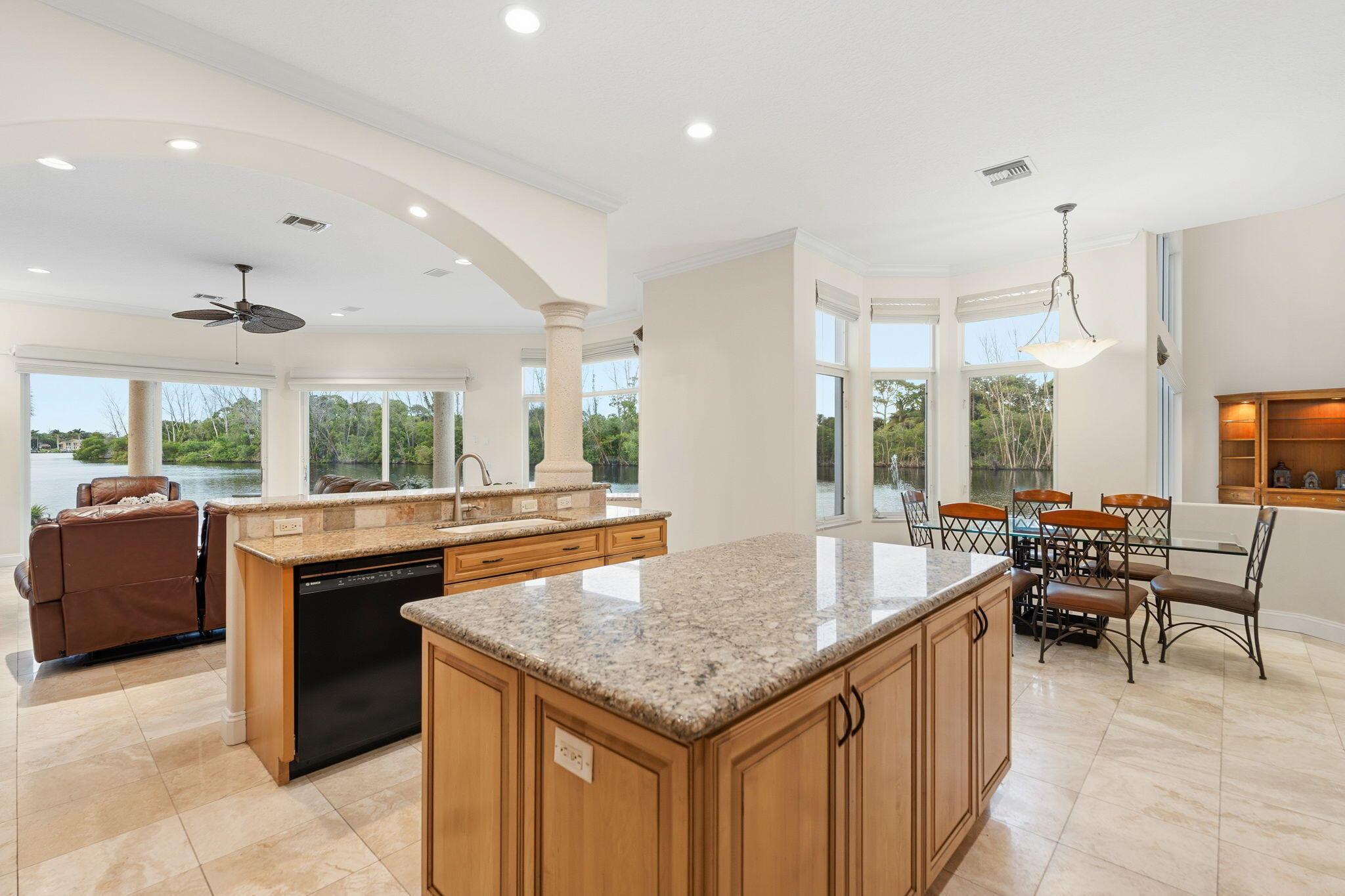 18499 SE Palm Island Lane