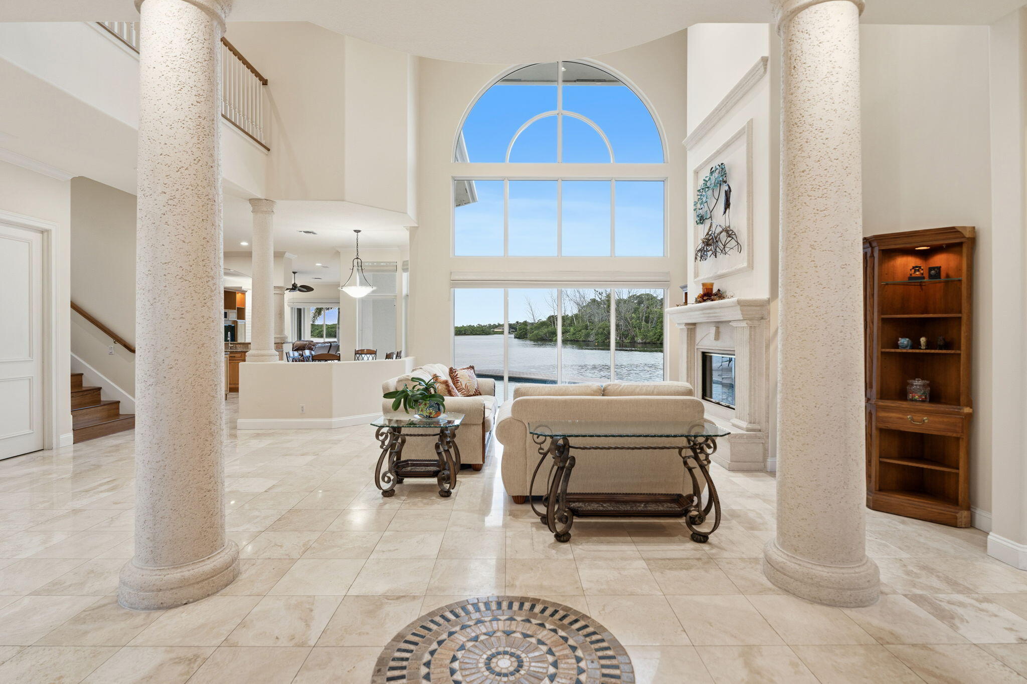 18499 SE Palm Island Lane