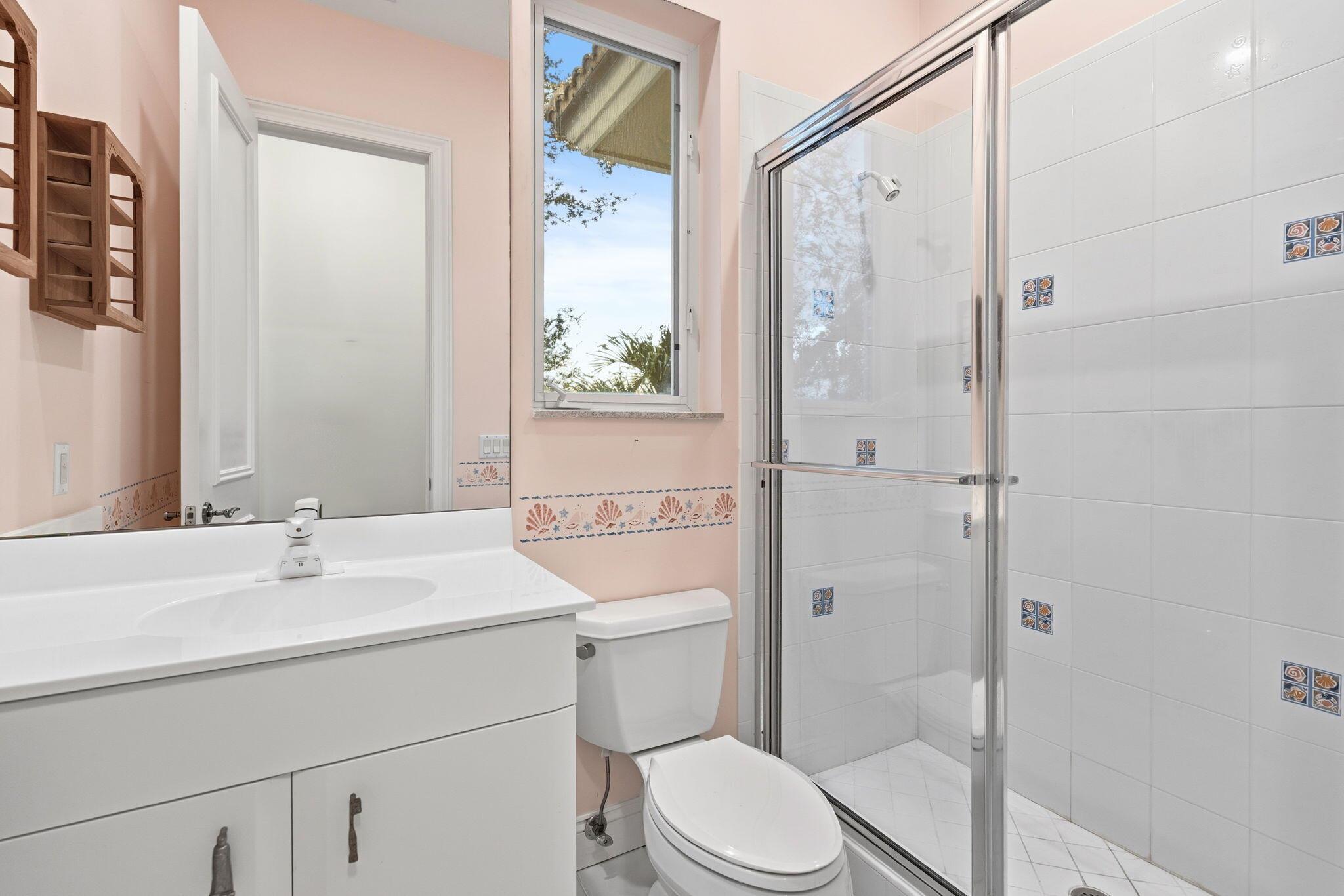 18499 SE Palm Island Lane