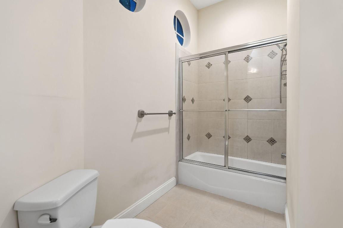 18499 SE Palm Island Lane