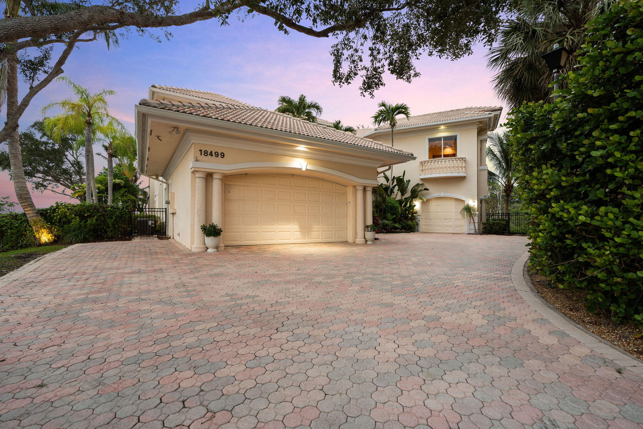 18499 SE Palm Island Lane