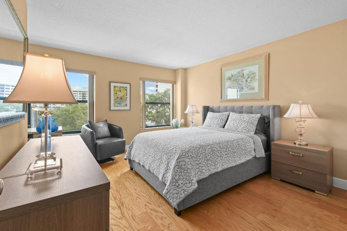 364 Golfview Road 506