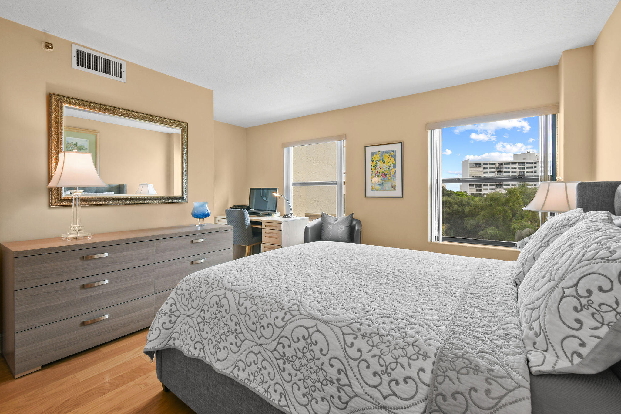 364 Golfview Road 506