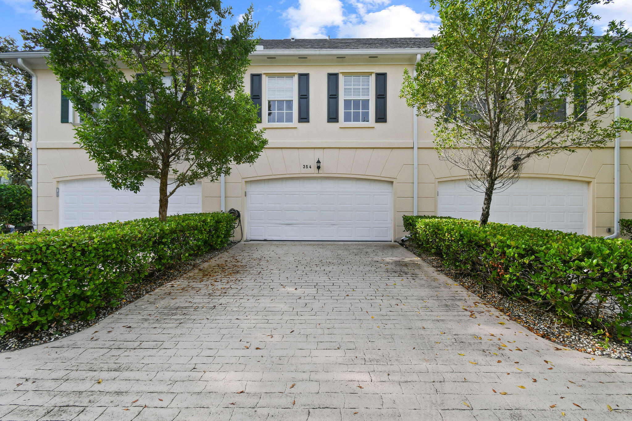 354 Jacaranda Drive